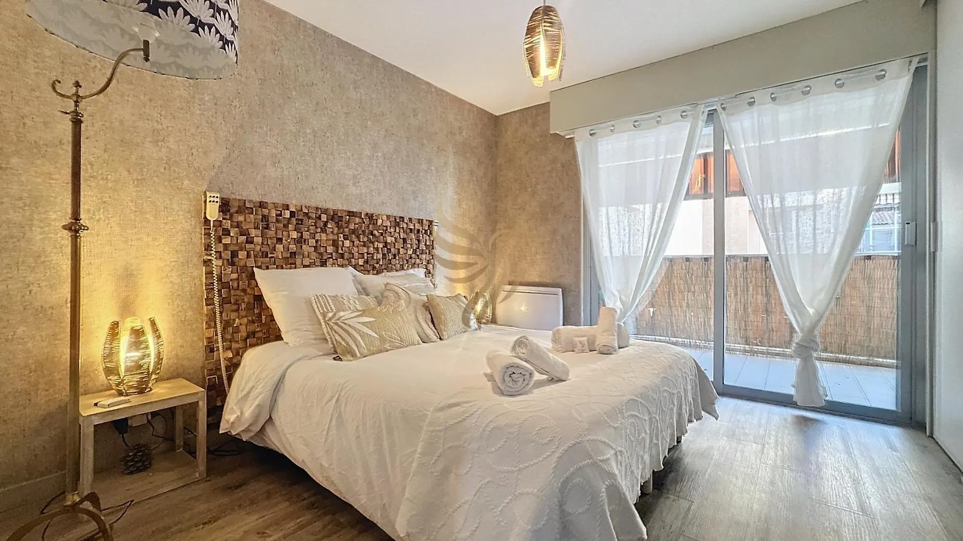 L'Ecrin Des Cimes Appartement Duplex, Terrasse Vue Panoramique, Box - Capitalchic Services Frejus Plage 0*,